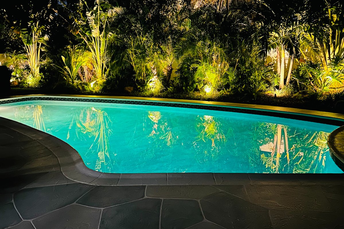 Tropical Paradise in Lighthouse