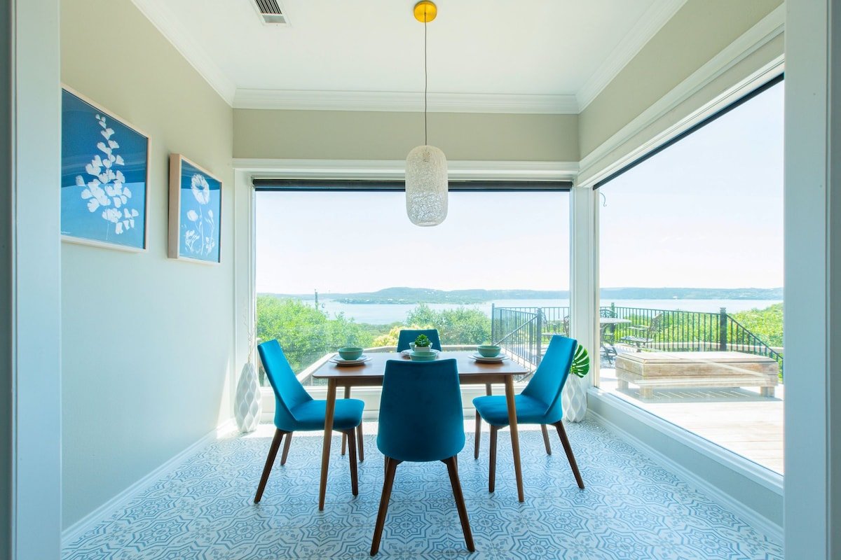 Relaxing Lake View Stay: Hot Tub, Grill & Games gallery image 2