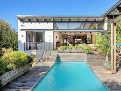 Beautiful, Secure, 4 bed Family Home, Oranjezicht