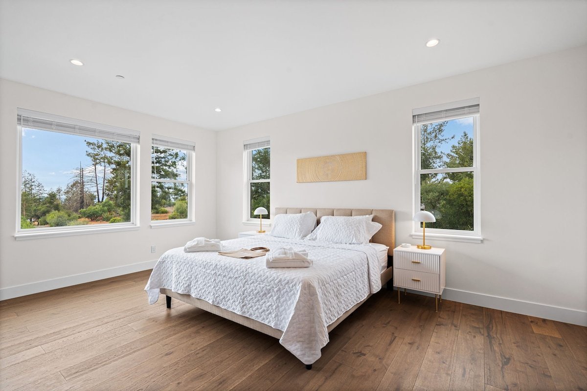 Luxury Villa, Pool, Spa, BBQ, By Healdsburg gallery image 5