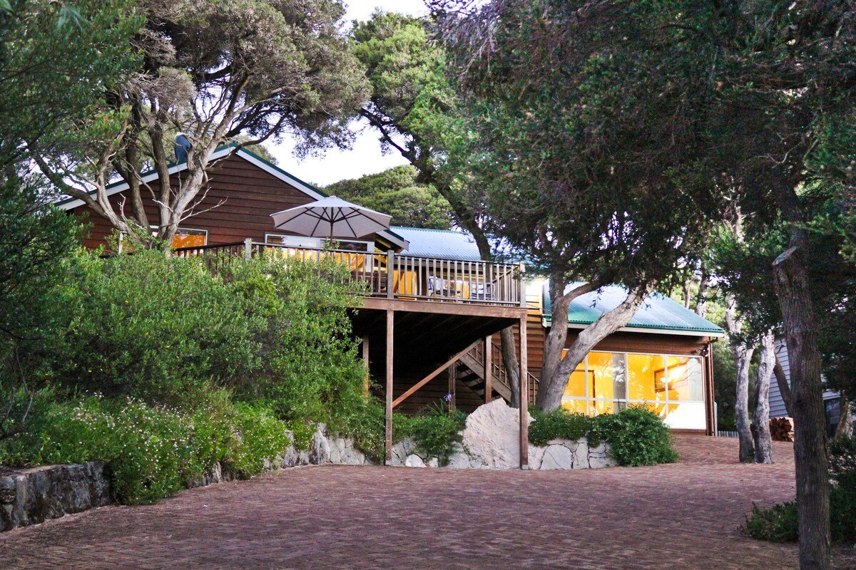 Yallingup Seascapes gallery image 4