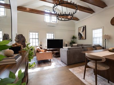 Huge 6BR 3Bath Retreat on College Hill. Rare Find!