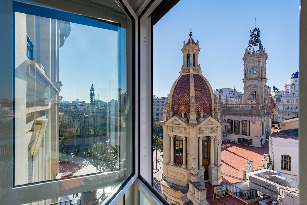 Ayuntamiento Panoramic gallery image 3