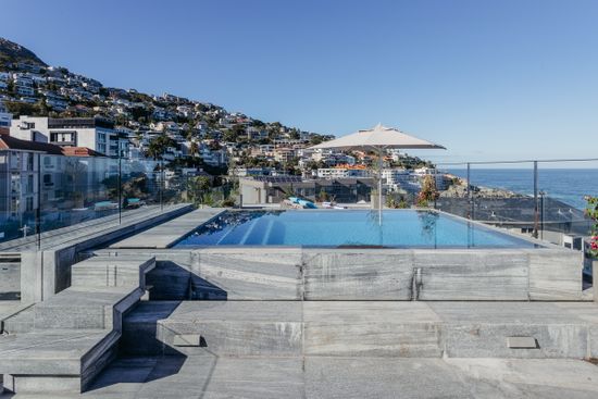 Penthouse Sapphire Photo 47