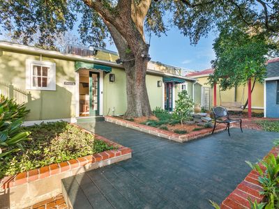 The Crescent Trio – Three Guest Houses