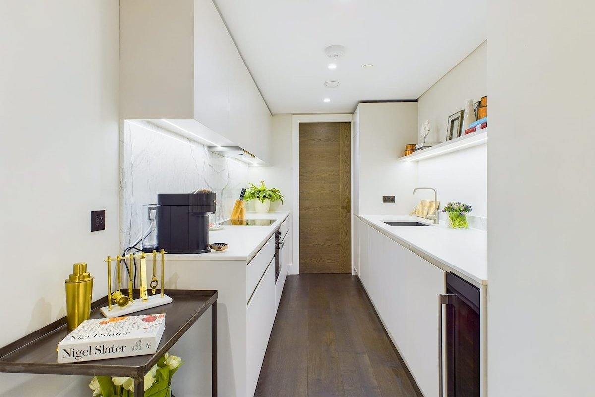 Luxury Duplex Apartment in Holborn gallery image 3