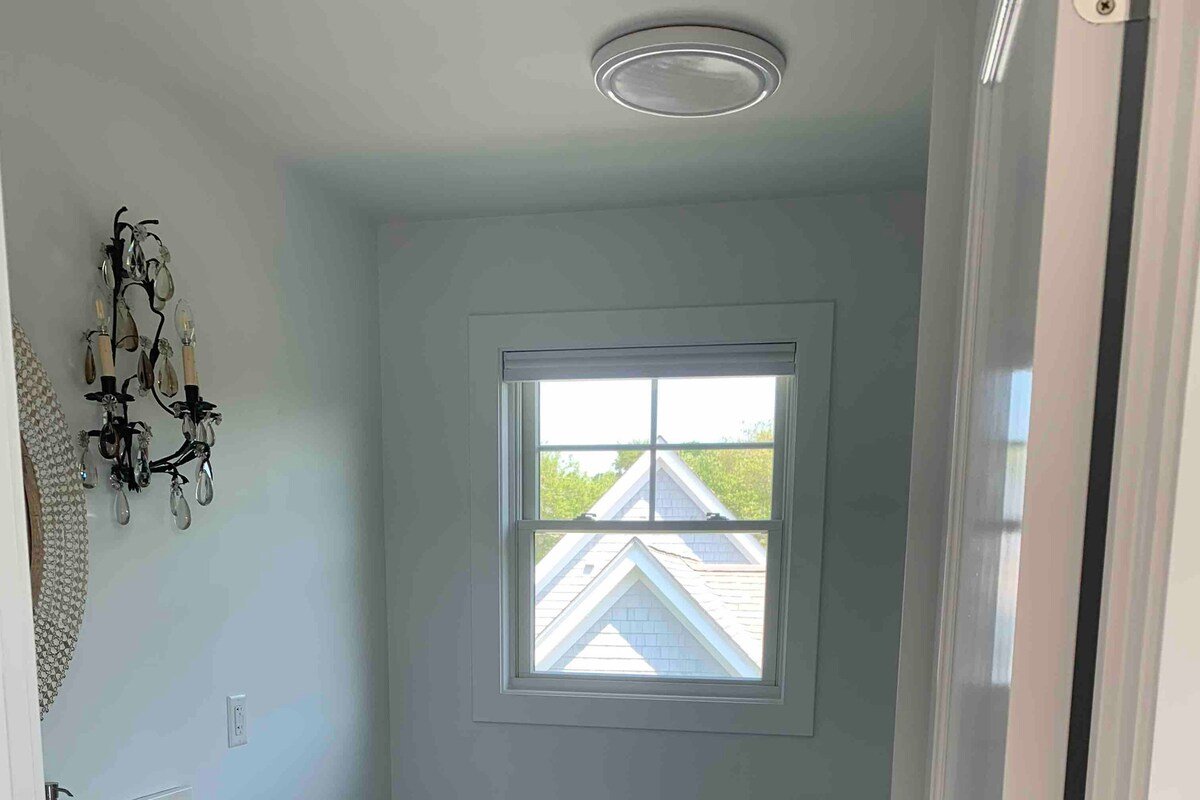 Ottawa Bonnet Shores Narragansett Immaculate! gallery image 5