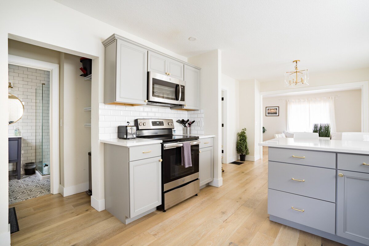 Modern & Spacious 4BR in Central SE PDX! gallery image 5