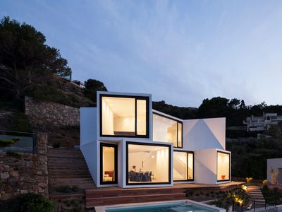 Sunflower House