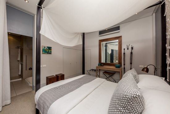 Photo 3 of Loader Apartment accommodation in De Waterkant, Cape Town with 2 bedrooms and 2 bathrooms