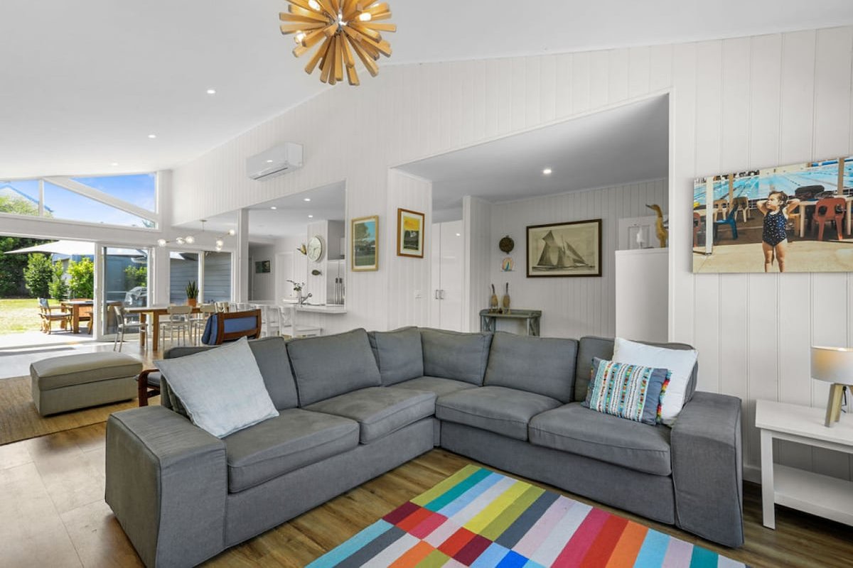 Shoreline Escape gallery image 5