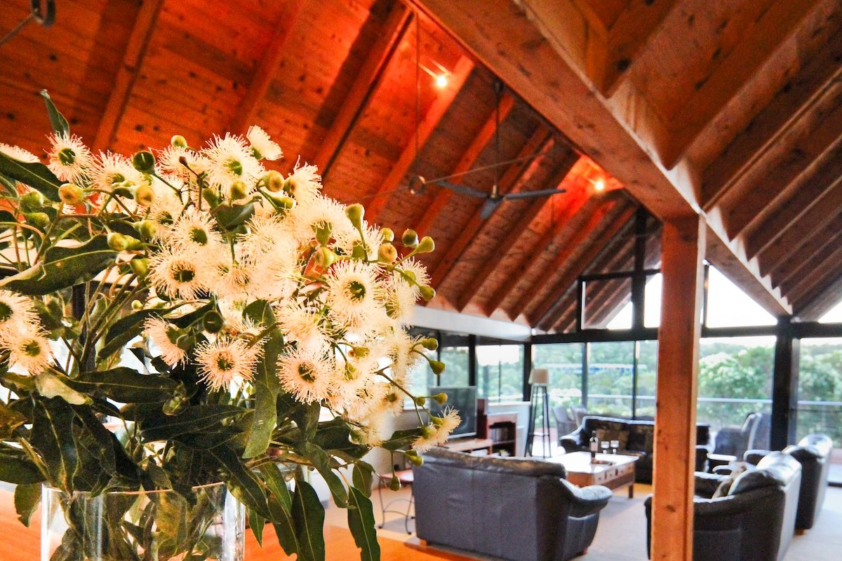 The Tree House, Eagle Bay gallery image 5