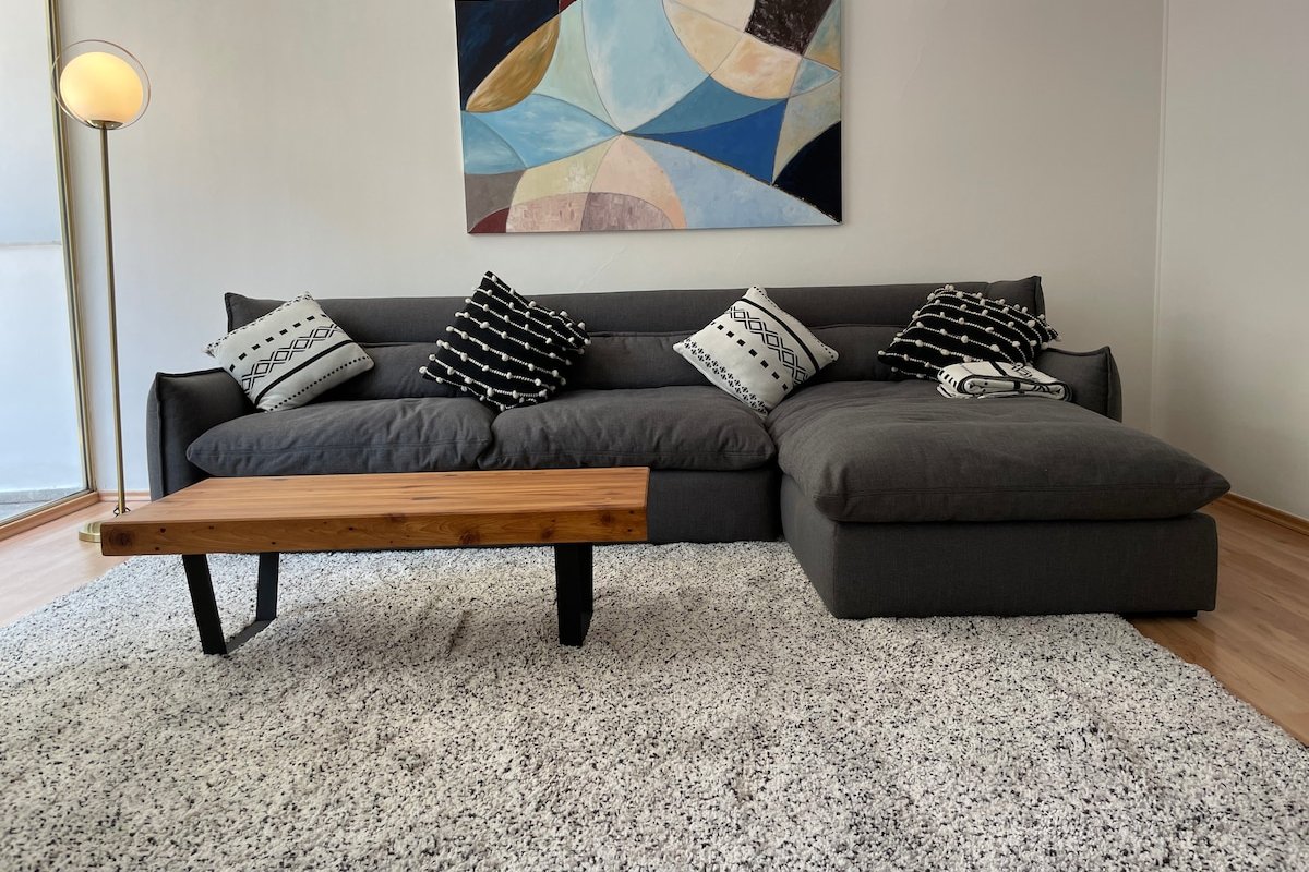 2 Apts in the same building 5Br gallery image 4