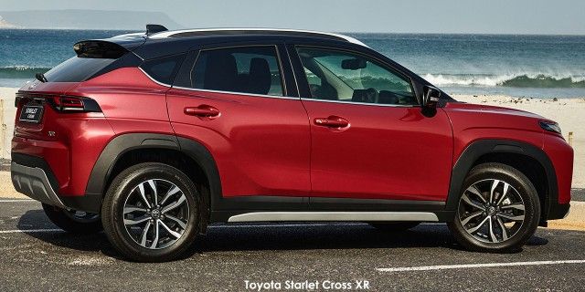 TOYOTA STARLET CROSS 1.5Xs A/T - 2 