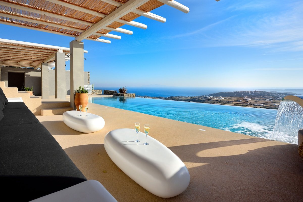 Villa Alabaster by Mykonos Rocks gallery image 2