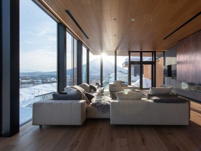 Intuition | 5BR Penthouse Near Ski Lift in Niseko