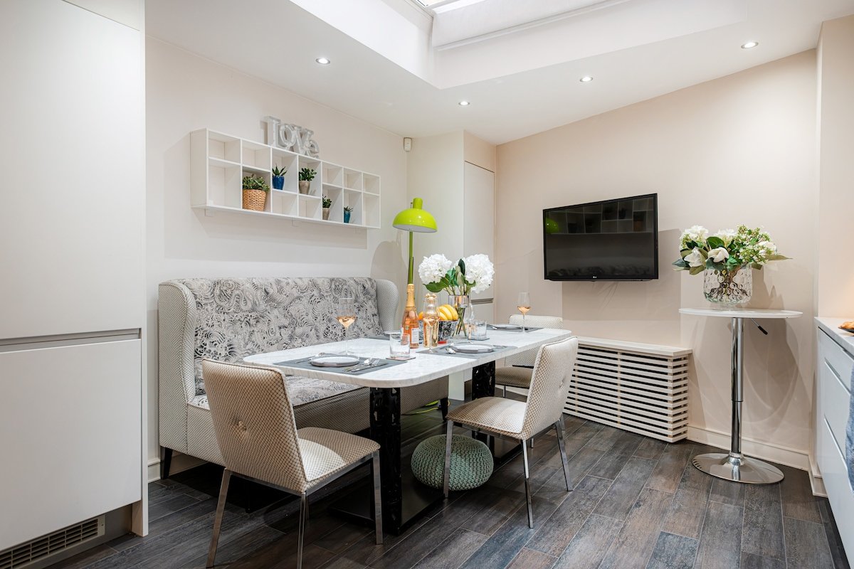 Luxury 3BR Home in Belgravia, Near Victoria gallery image 3