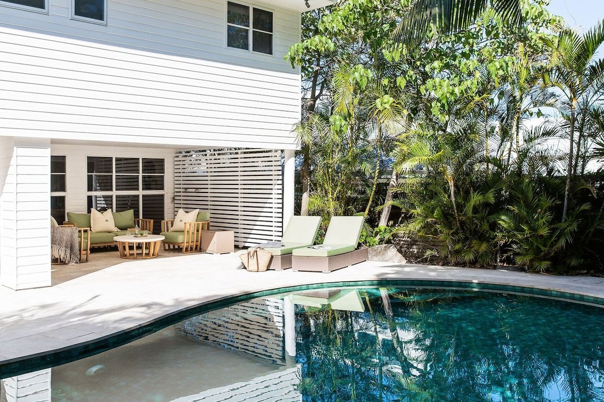 The Sea House – pool – ocean views – pets gallery image 3