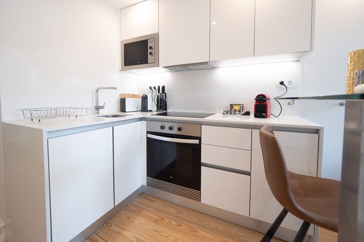 Augusta 229-5E-City Center Apt- Balcony & Elevator gallery image 4