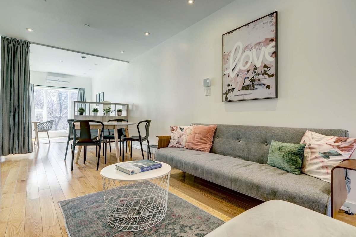 Private & Spacious Stay close to Lively Nightlife gallery image 4