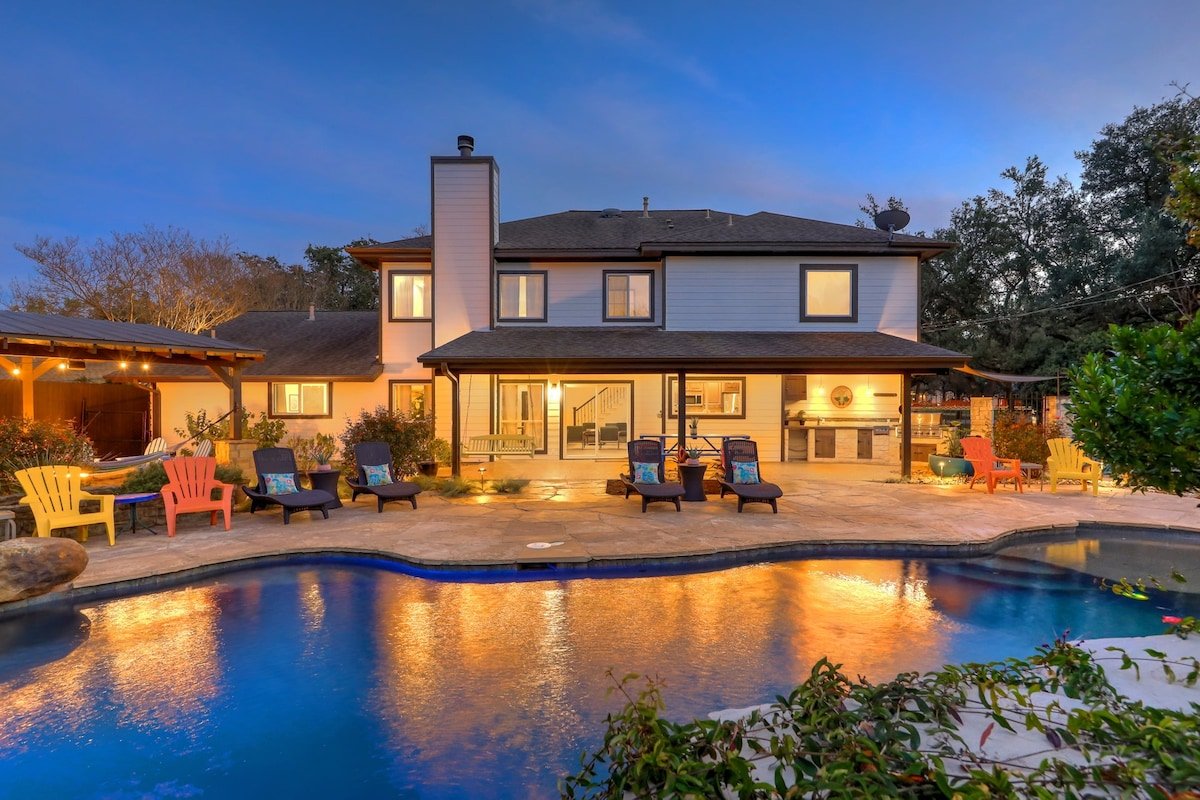 Group Retreat w Private Backyard Oasis Pool/Slide gallery image 2
