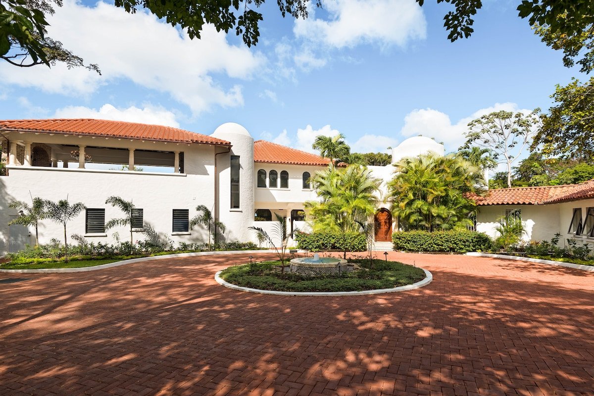 Elsewhere gallery image 2