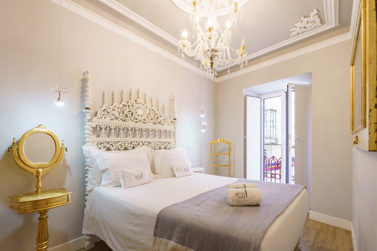 River view w/terrace Portuguese Soul Alfama 5p gallery image 5