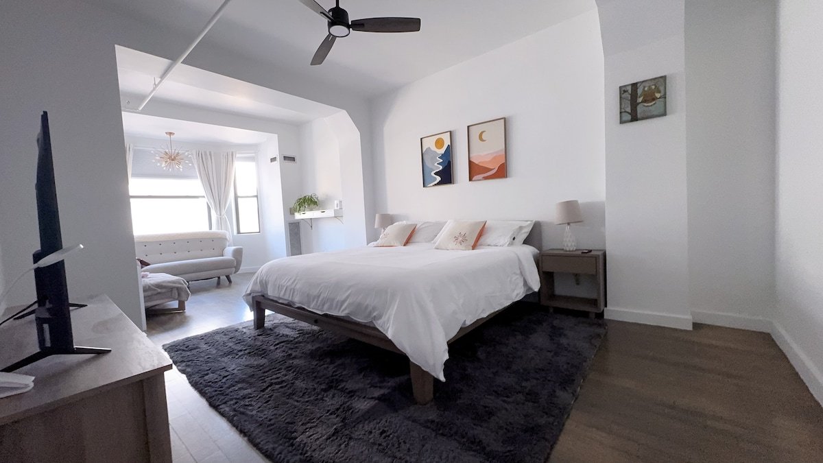 Chic Large 3BR/2BA | Downtown Boston | City Gem! gallery image 5