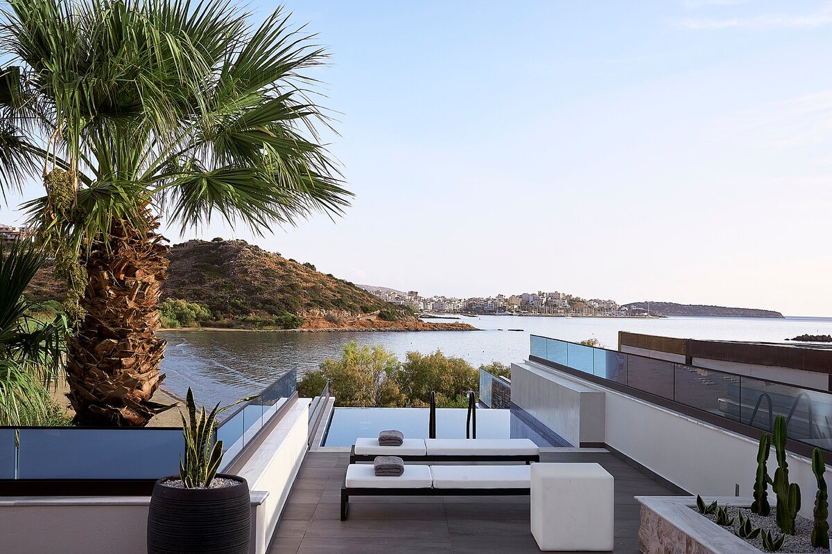 Beachfront, Daily Breakfast & Hotel-Style Comforts gallery image 5