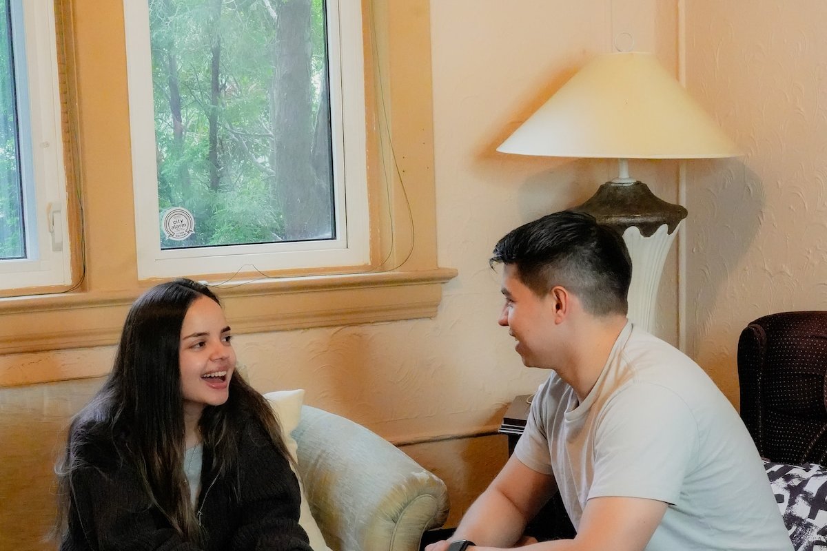 Cozy Bungalow – Great Location! (2 bedrooms +) gallery image 4