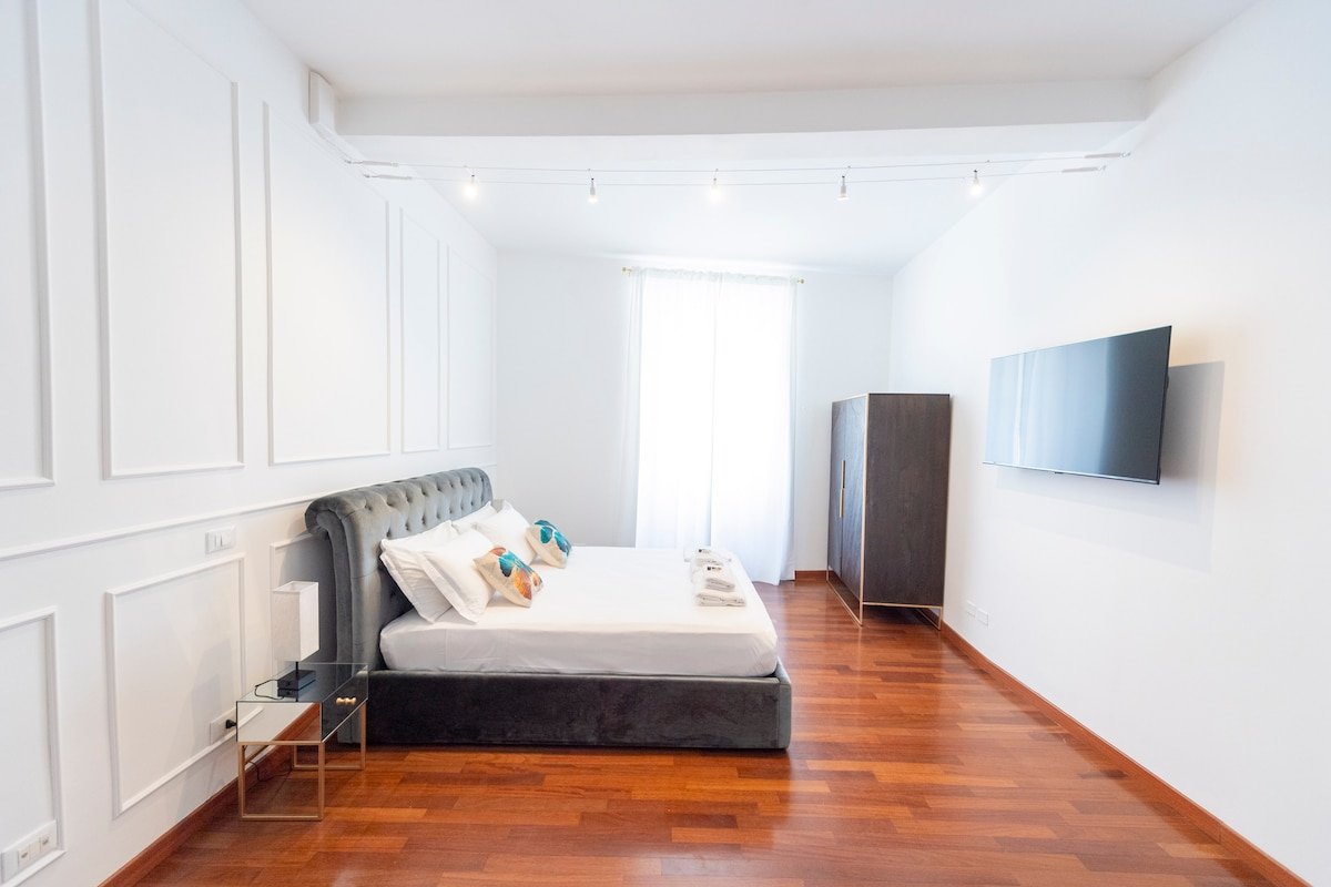 Trevi Fountain Superior Suites gallery image 5