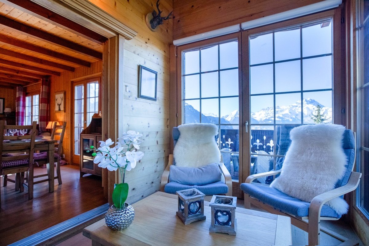 The Stag’s Chalet by Gryon Luxury, quiet area gallery image 2