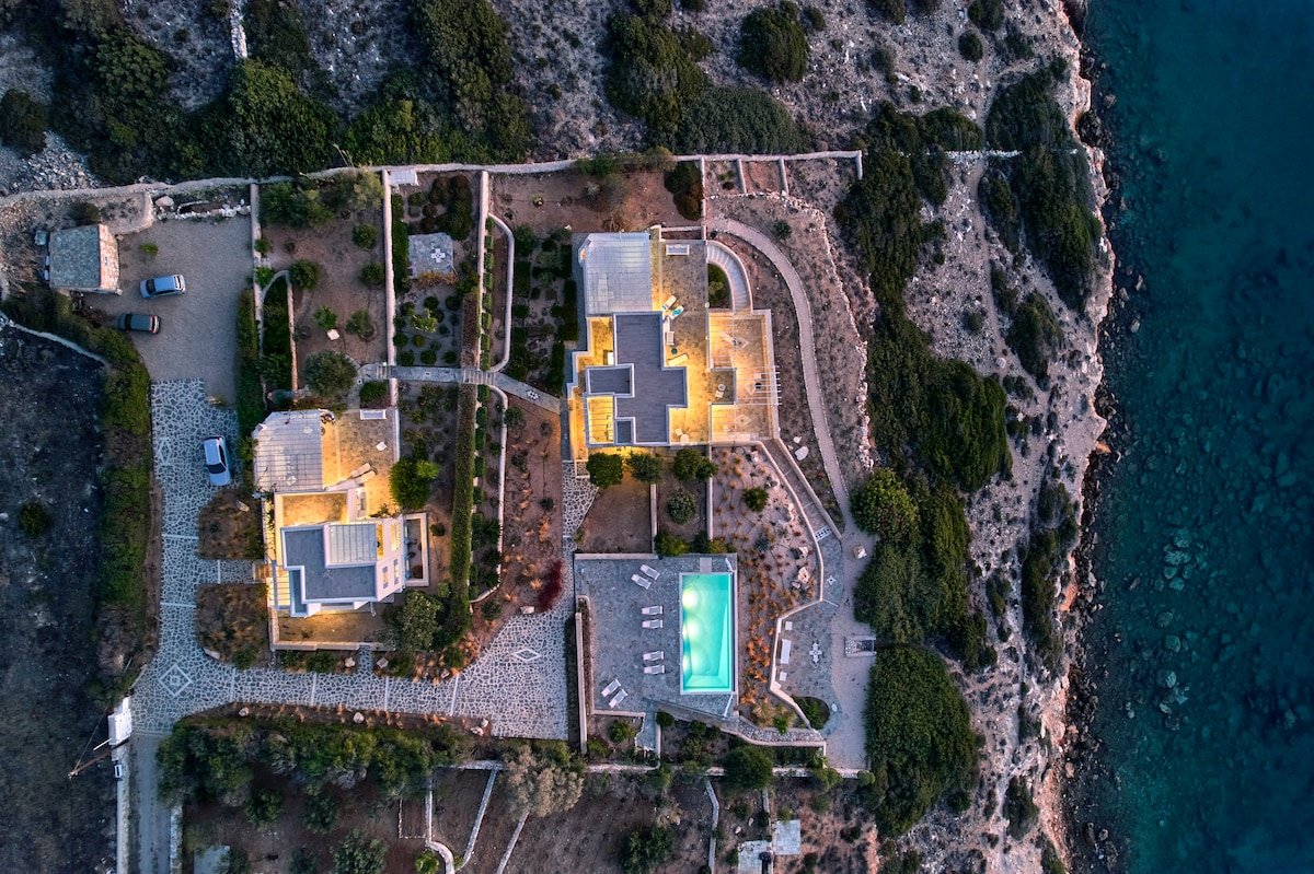 Villa Thalina gallery image 3