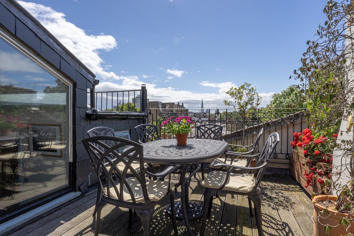 Clerkenwell, London 3-Bed w/ Private DiningTerrace gallery image 3