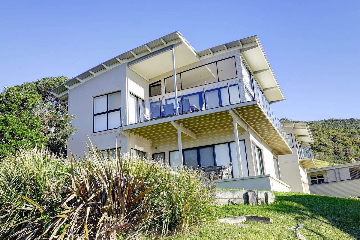 Rockpool – Blueys Beach House w Stunning Views!