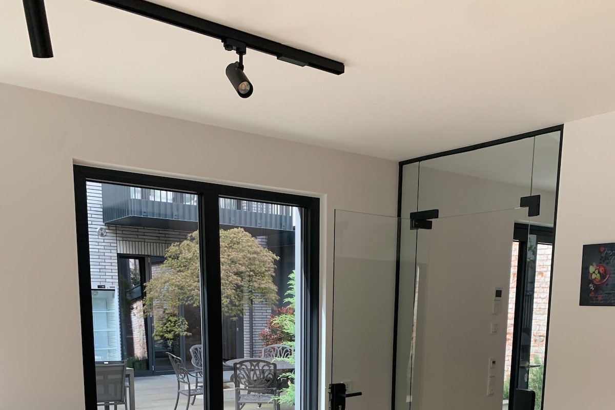 Luxury-Townhouse with Terrace gallery image 5