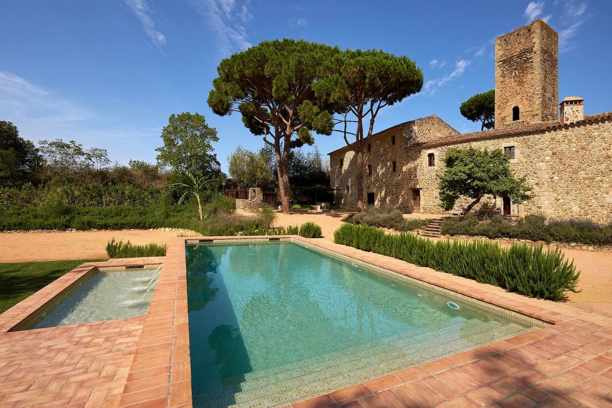 Masia Torre Lloreta S. Xiii – Casa Puigtavell gallery image 4