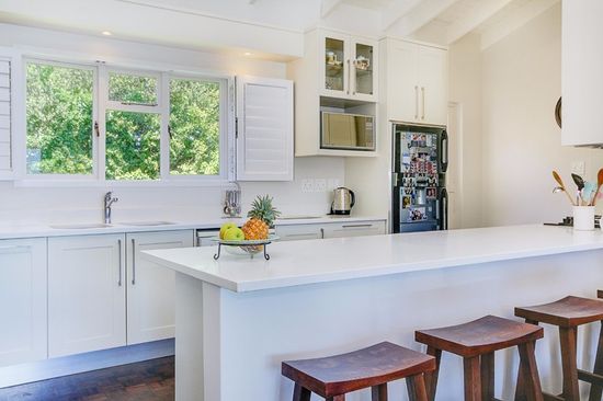 Photo 2 of Llandudno Surf Inn accommodation in Llandudno, Cape Town with 5 bedrooms and 3 bathrooms