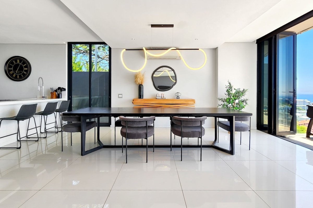 Exquisite 3 Bed With Incredible Views gallery image 4