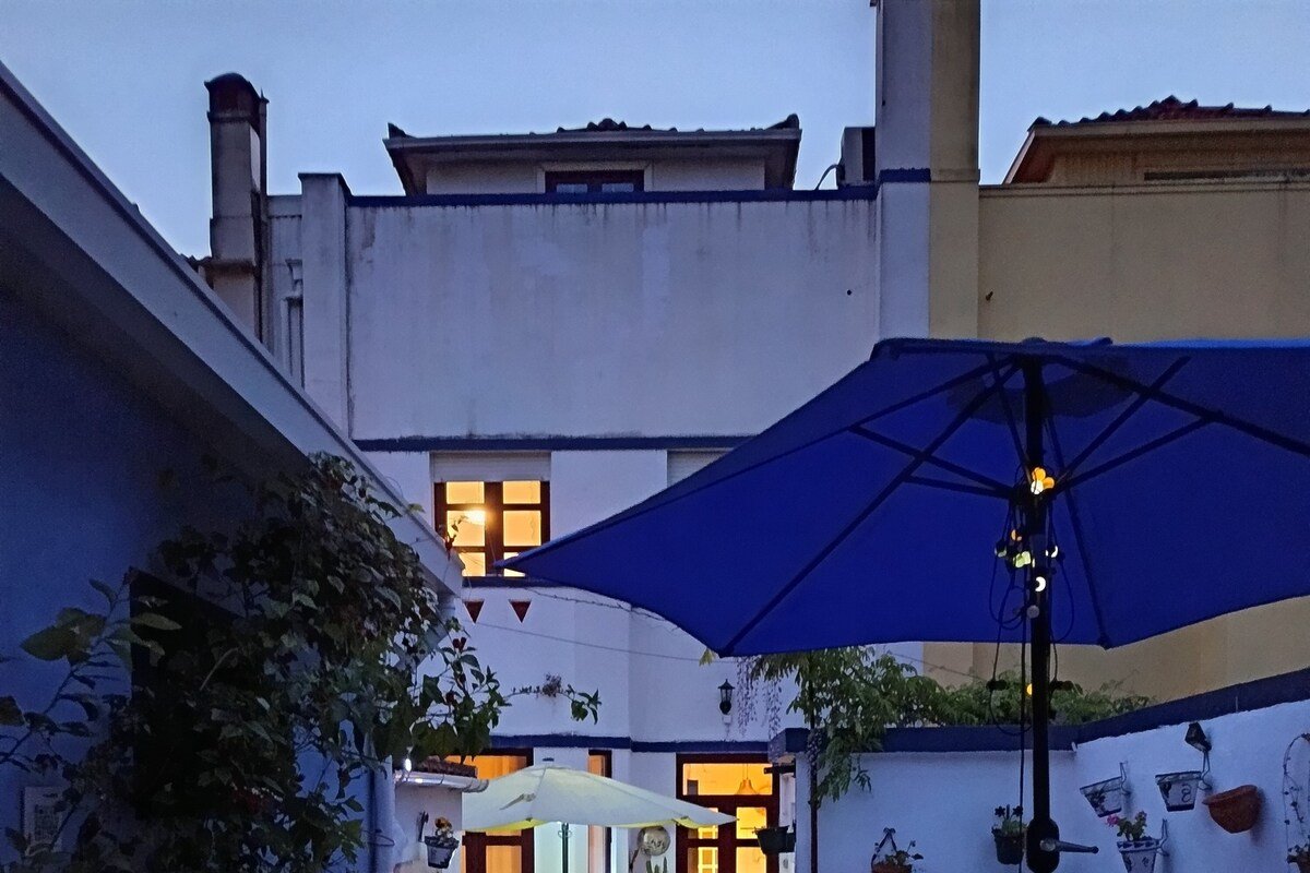Portuguese Home with bbq & Terrace private Porto gallery image 4
