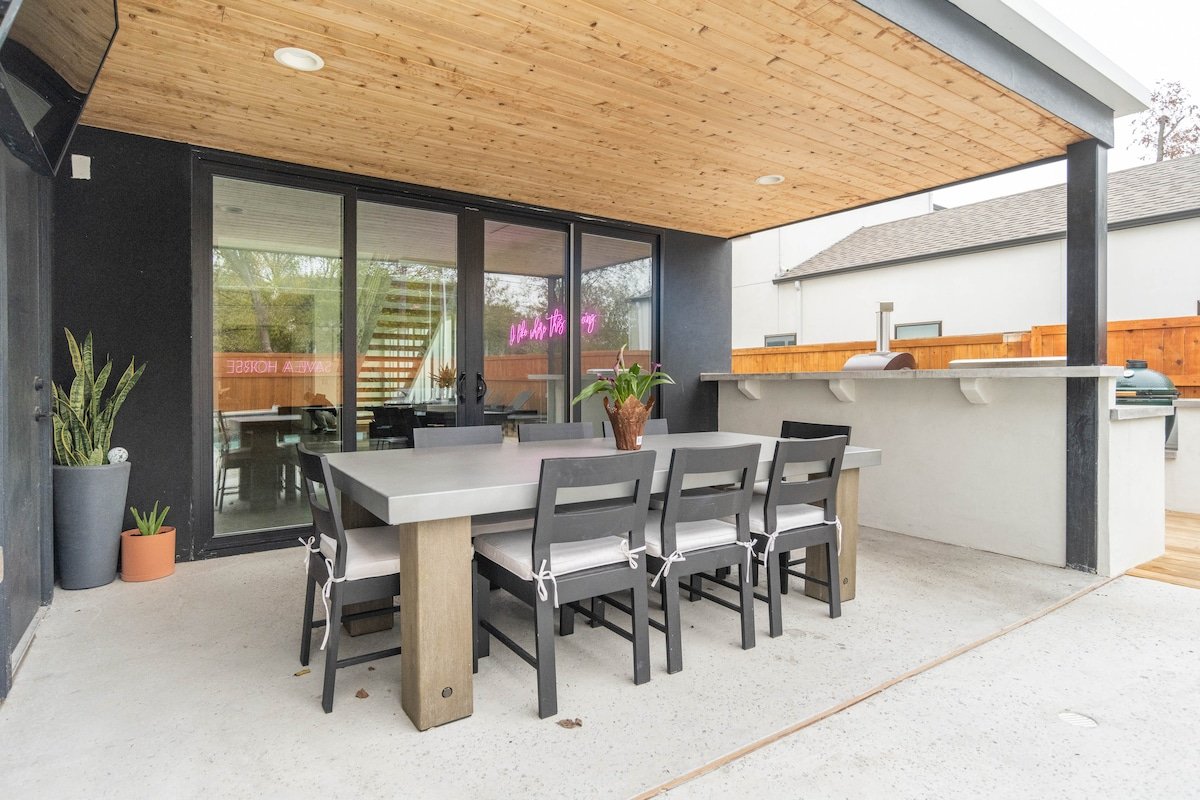 A Higher Frequency Off Henderson gallery image 3