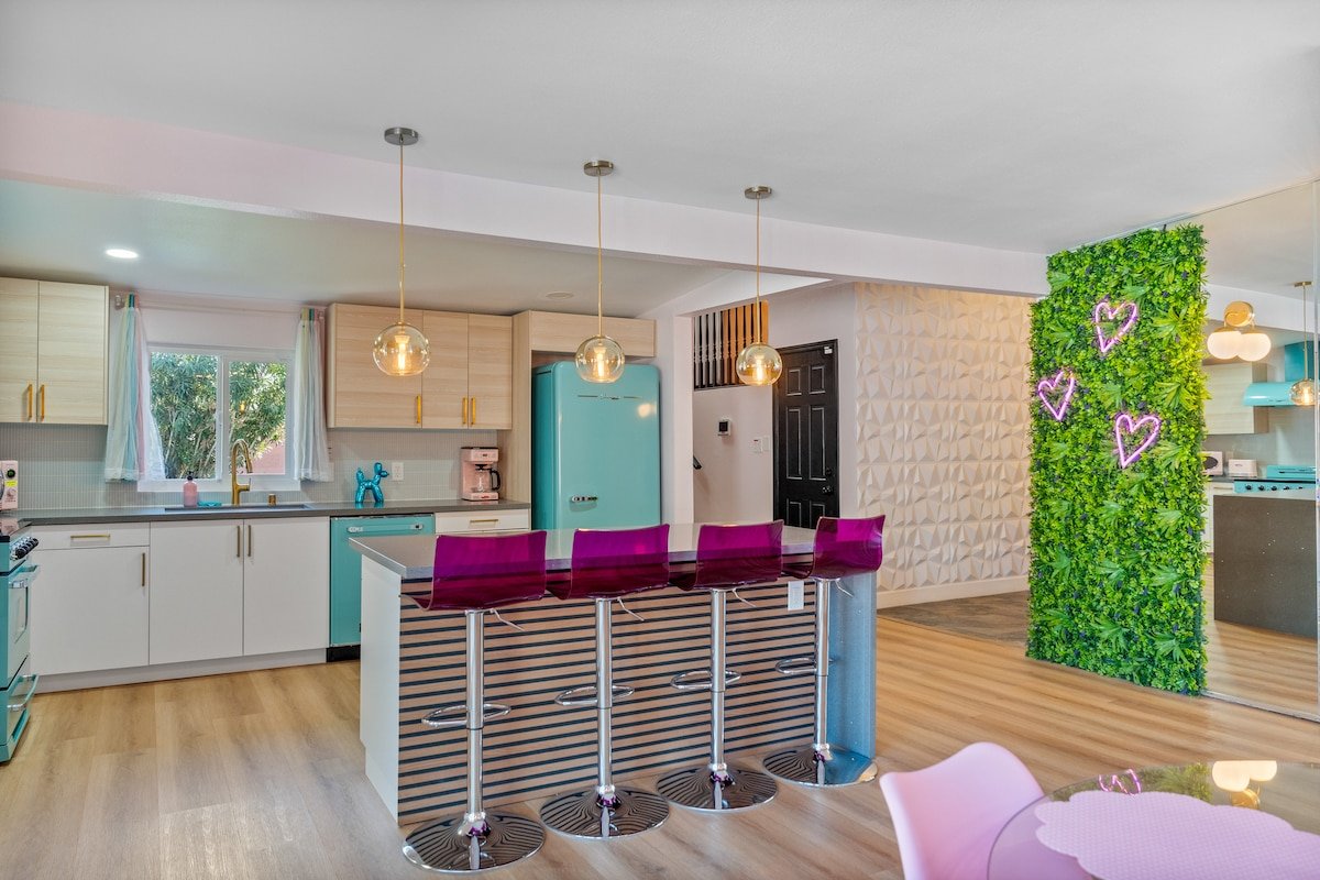 Barbie Inspired Pink Dreamhouse gallery image 5