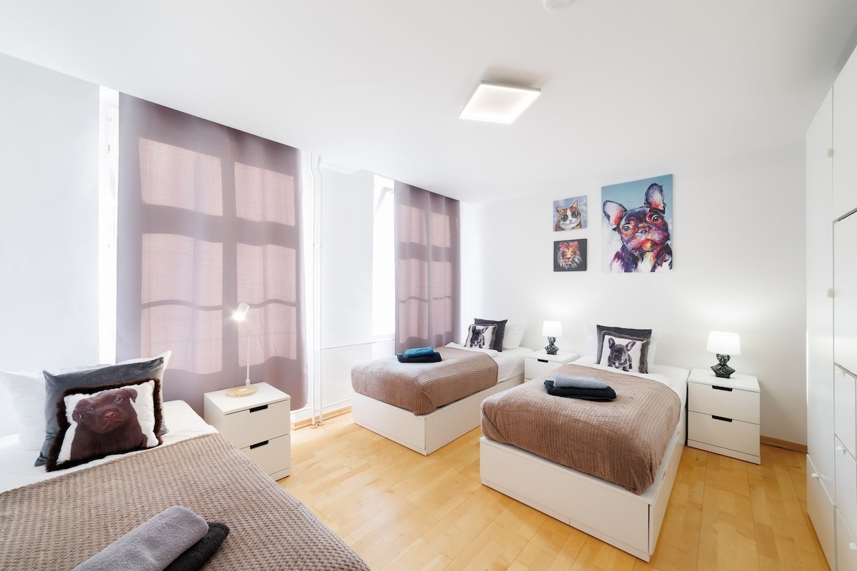 3 Rooms Apt. City Center Fischerinsel Mitte 6 Pers gallery image 2
