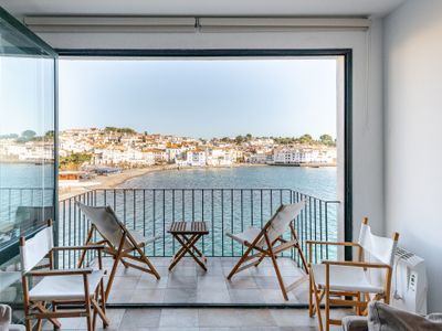 Casa a primera línea de mar en Cadaqués.
