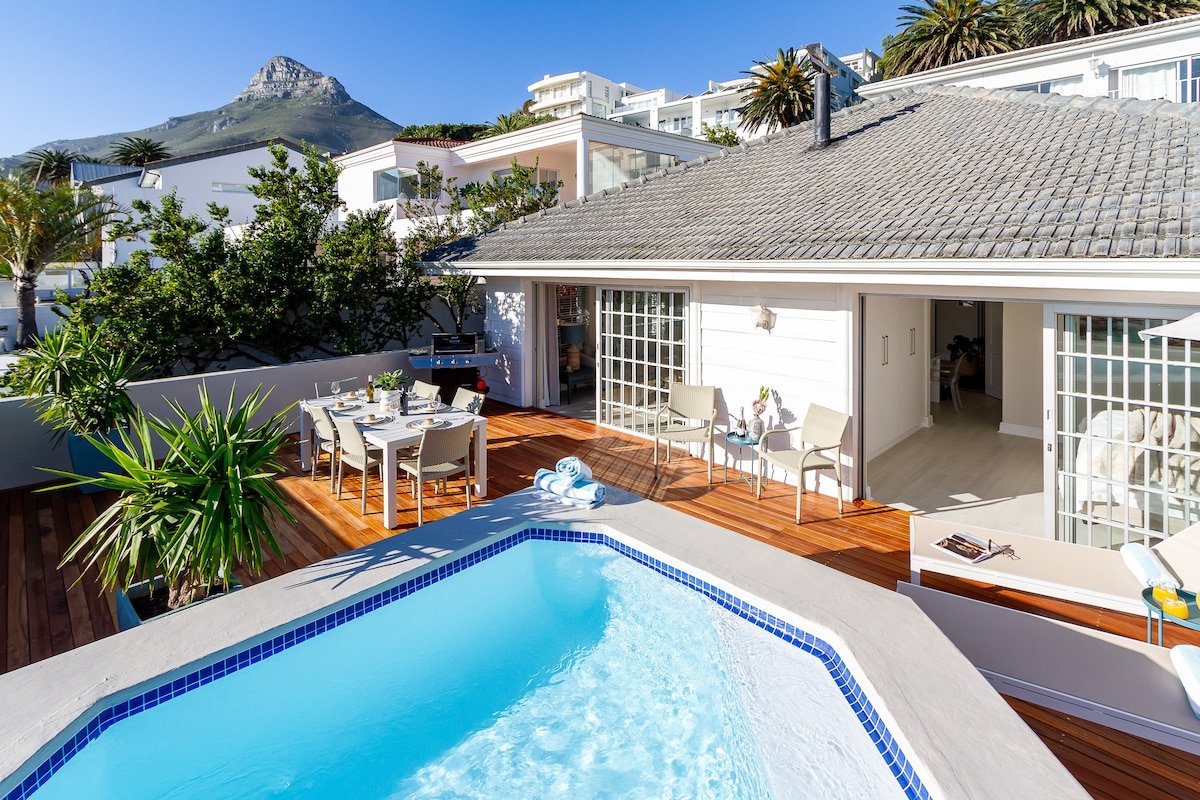 Stroll To Beach, 3 Bedroom Villa & Private Pool gallery image 2