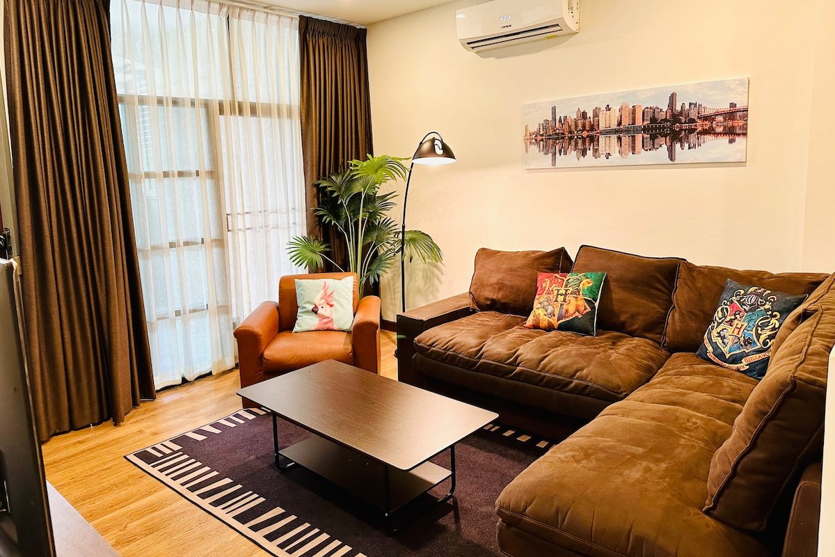 Emquartier｜近BTS铜锣Phrom phong｜Asok｜可住11人 gallery image 2