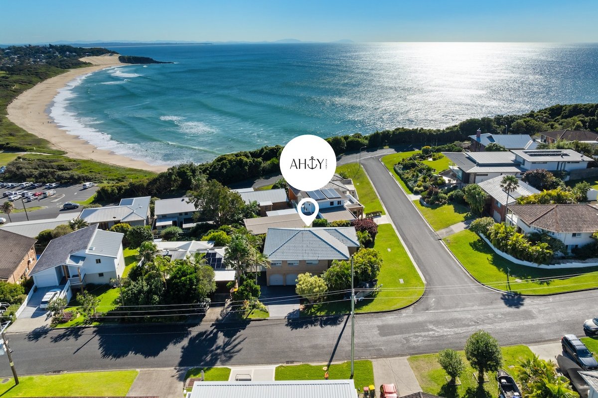 Seaclusions ~ 250m to South One Mile Beach gallery image 2