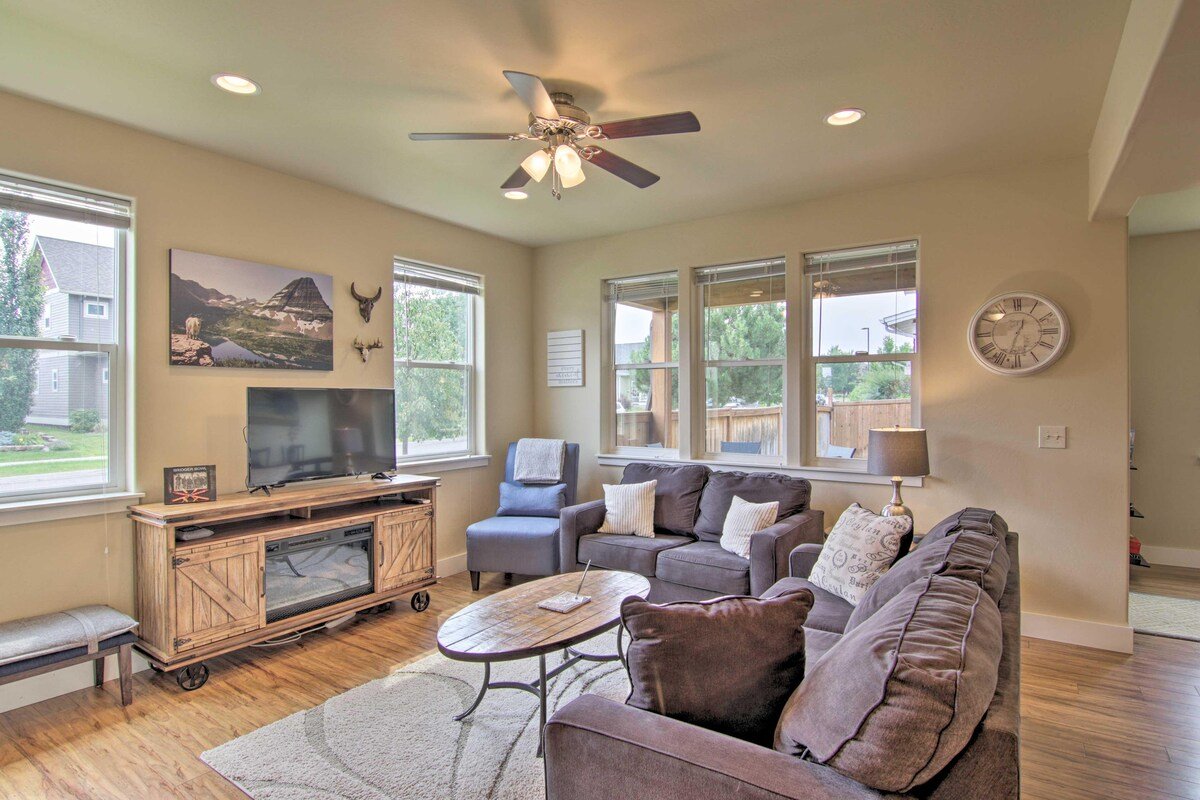 Bozone Bliss (KING Bed) Steps from Lake! gallery image 4