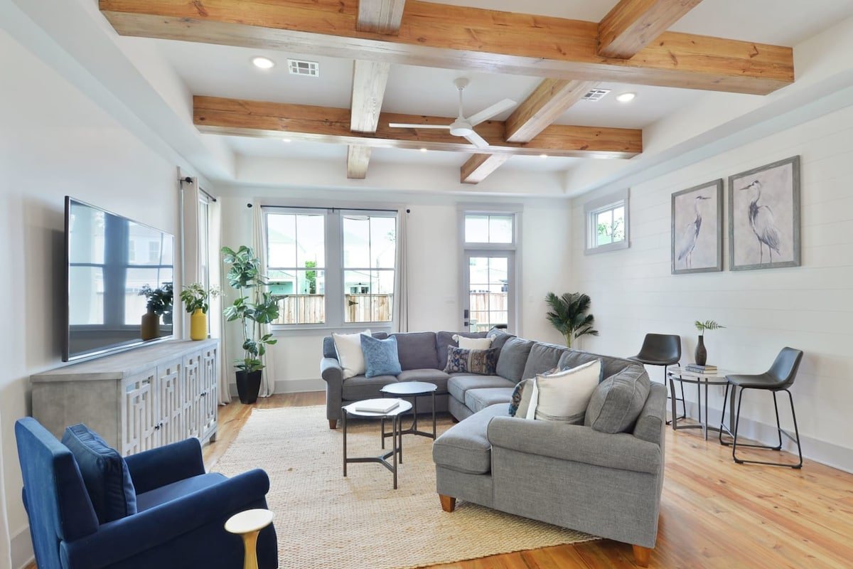 Garden District Home | Heated Plunge Pool gallery image 3