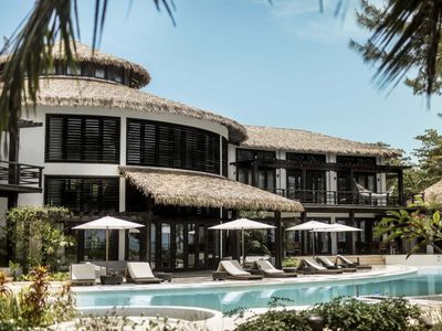 Abrazos Luxury Belize Resort 6-Suite Beachfront